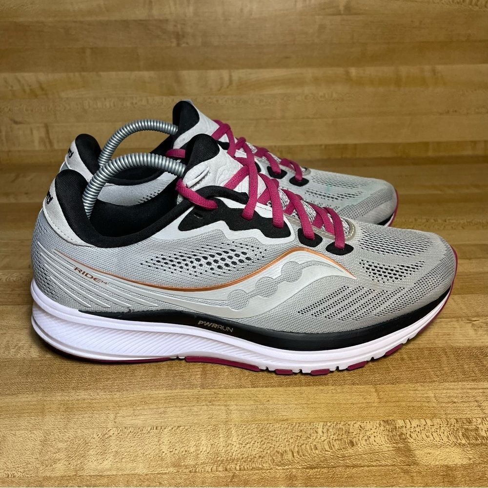 Saucony Ride 14 Women's 11 S10650-55 Running Shoes Sneakers Fog Cherry